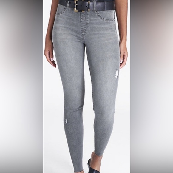 SPANX Lot of 2 Distressed Ankle Skinny Jeans MEDIUM Reg Fit Gray & Black - Picture 2 of 10